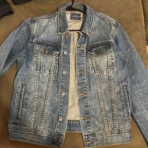 Men’s Topman Jean Jacket. Size Medium.